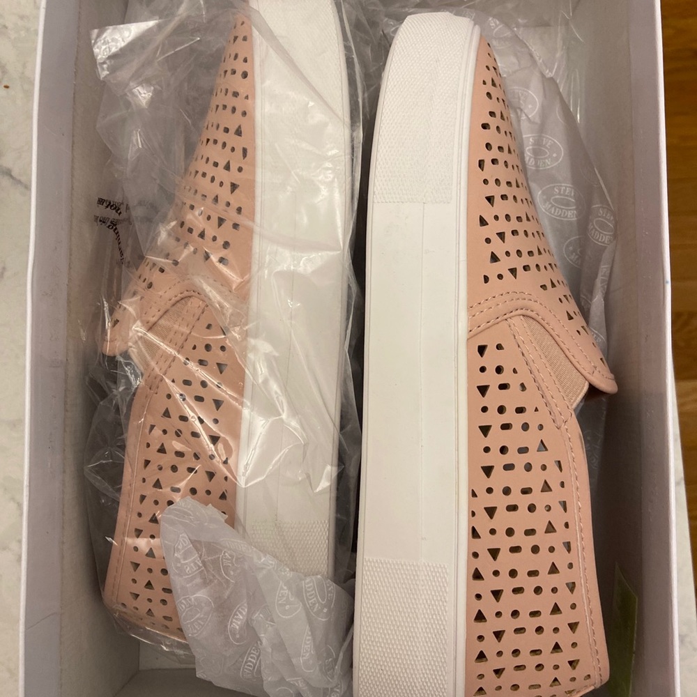 Steve Madden Slipon Shoes